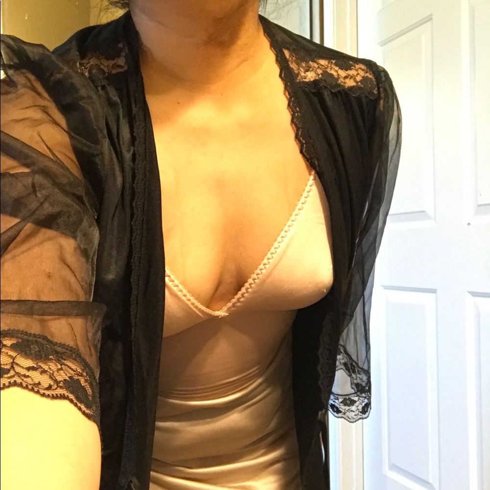 Vintage Black Nylon Robe Sz Misses